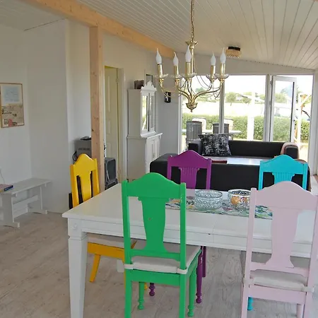 Holiday 098520 Tatil Evi